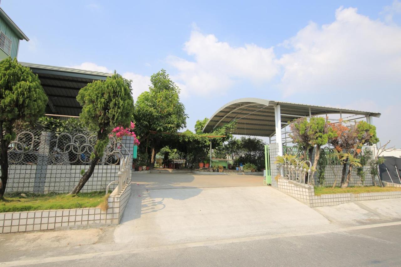 Bridgeside Homestay Pingtung Ngoại thất bức ảnh