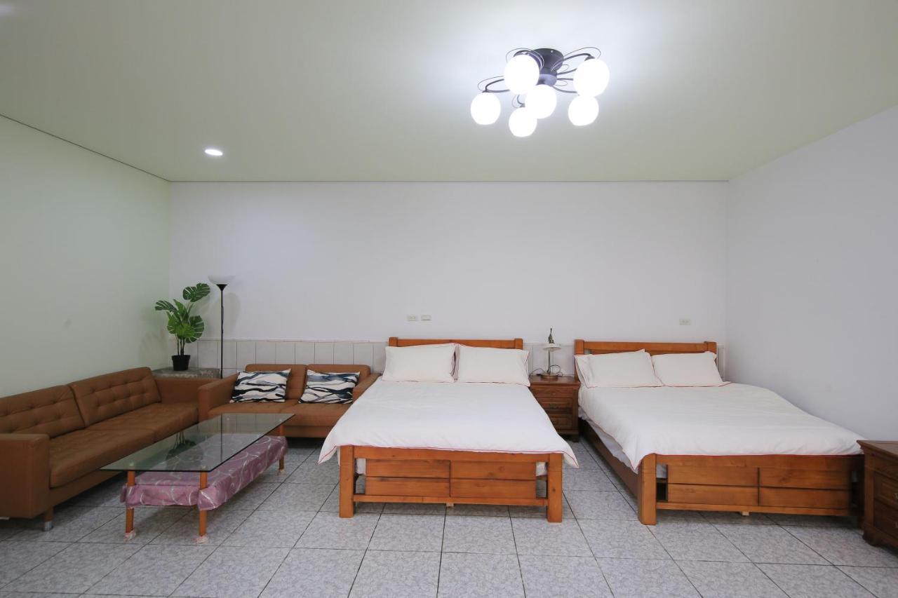 Bridgeside Homestay Pingtung Ngoại thất bức ảnh