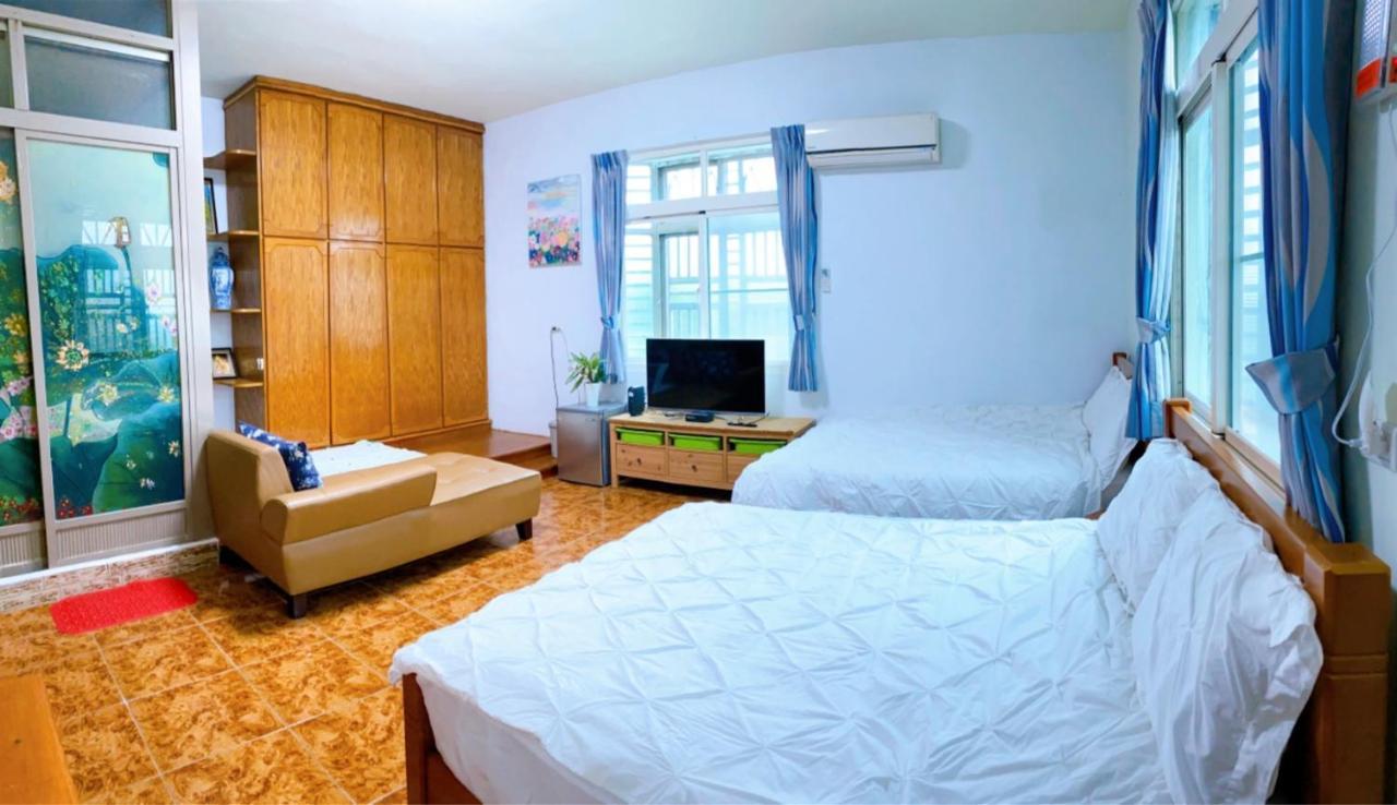 Bridgeside Homestay Pingtung Ngoại thất bức ảnh